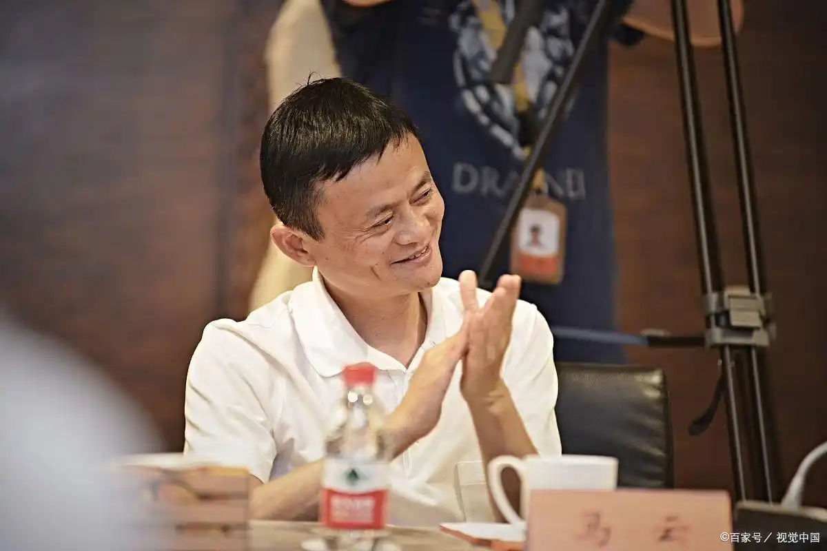 马云：生平、事业、对中国经济影响及商业外贡献全解析