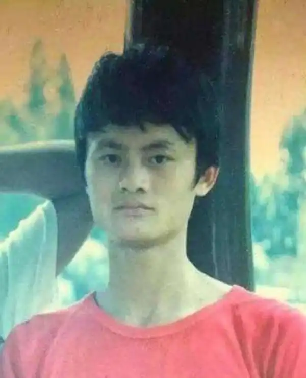 马云原来是英语老师的故事_马云：从英语教师到商业巨头的转变_马云从英语老师到创业