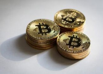 以太坊数字代币与以太币的区别与联系：区块链金融科技深度解析